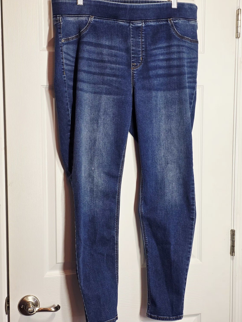 Old Navy Jeans Women's Sz 18 Super Skinny MidRise Pull On Med Wash